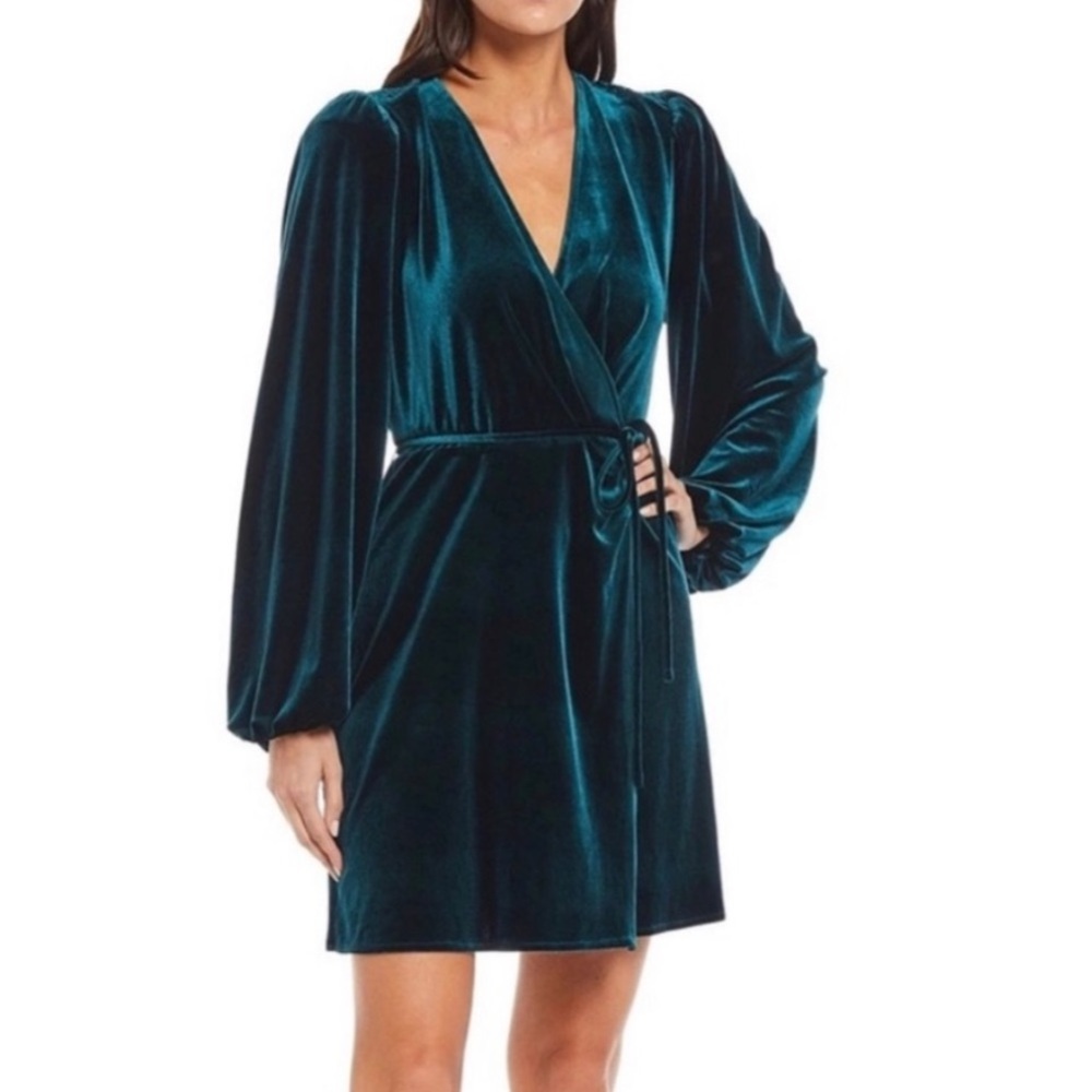 NWT Gianni Bini Hunter Green Velvet Mini Dress